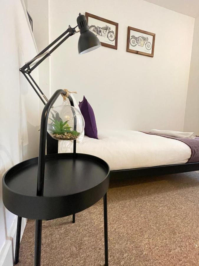 Central Located Two Bedroom Suite Бристоль Экстерьер фото