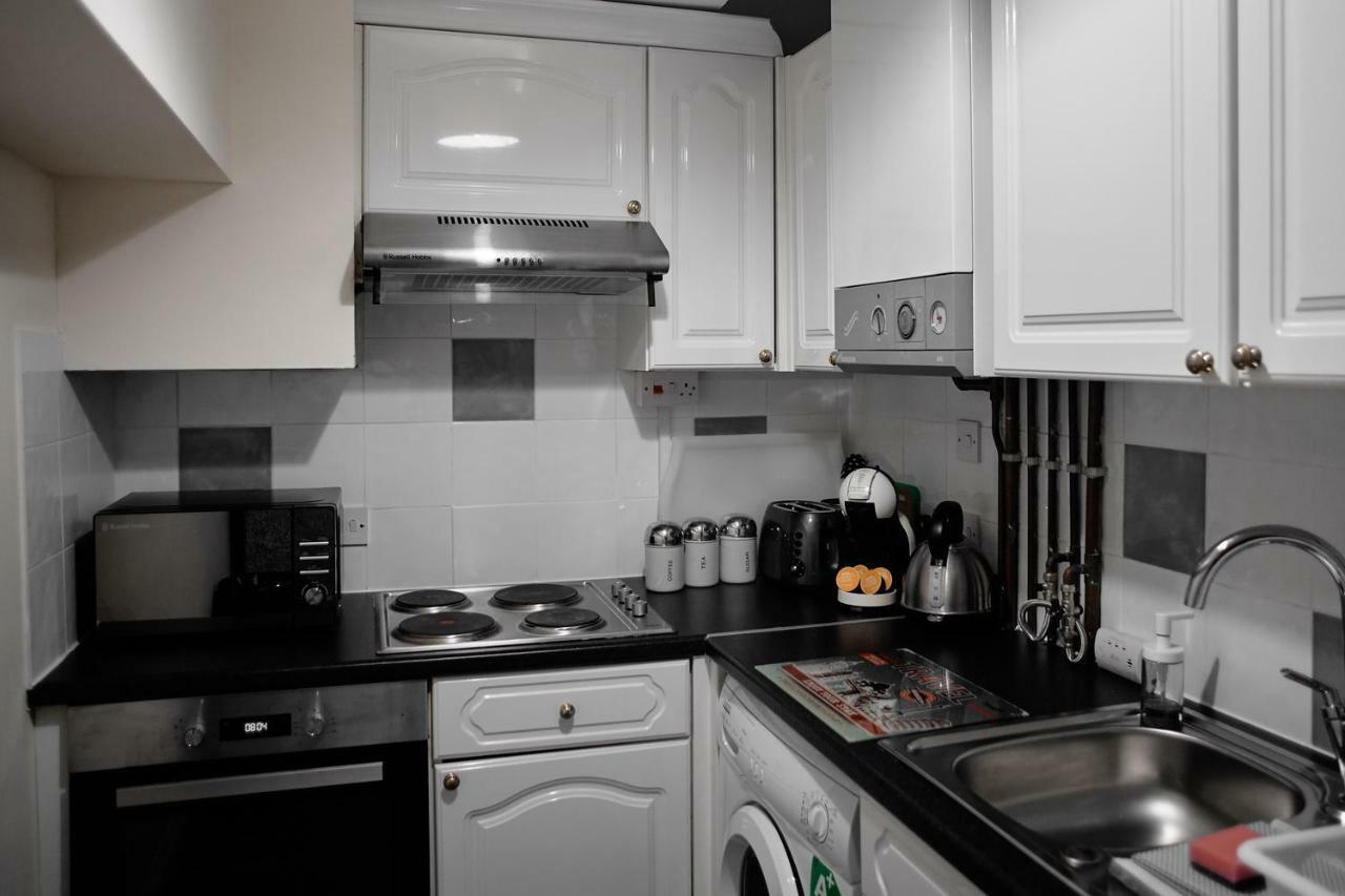 Central Located Two Bedroom Suite Бристоль Экстерьер фото